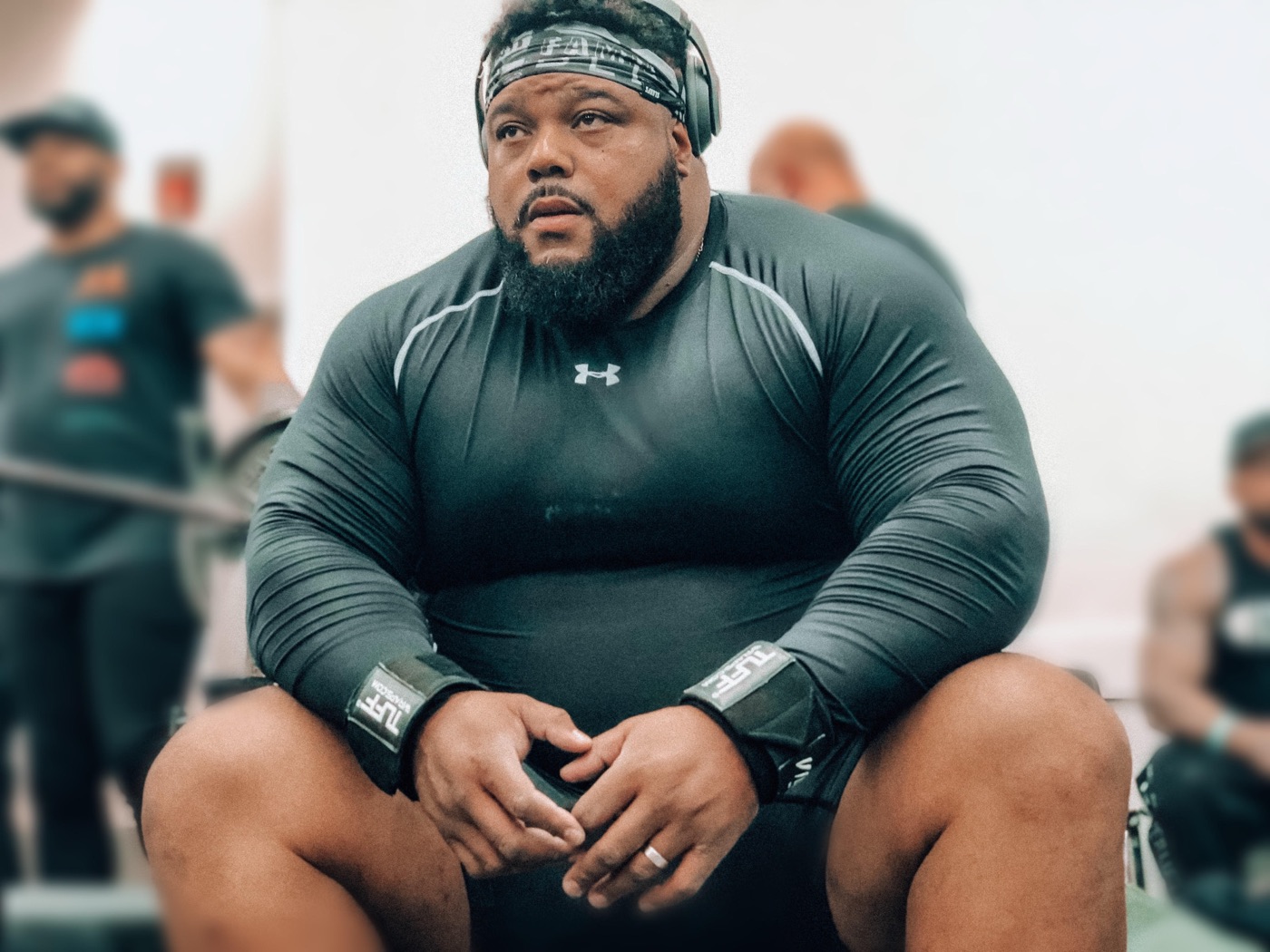 Julius Maddox in the warm-up room before his 770 lb world-record bench at the 2020 Arnold Classic